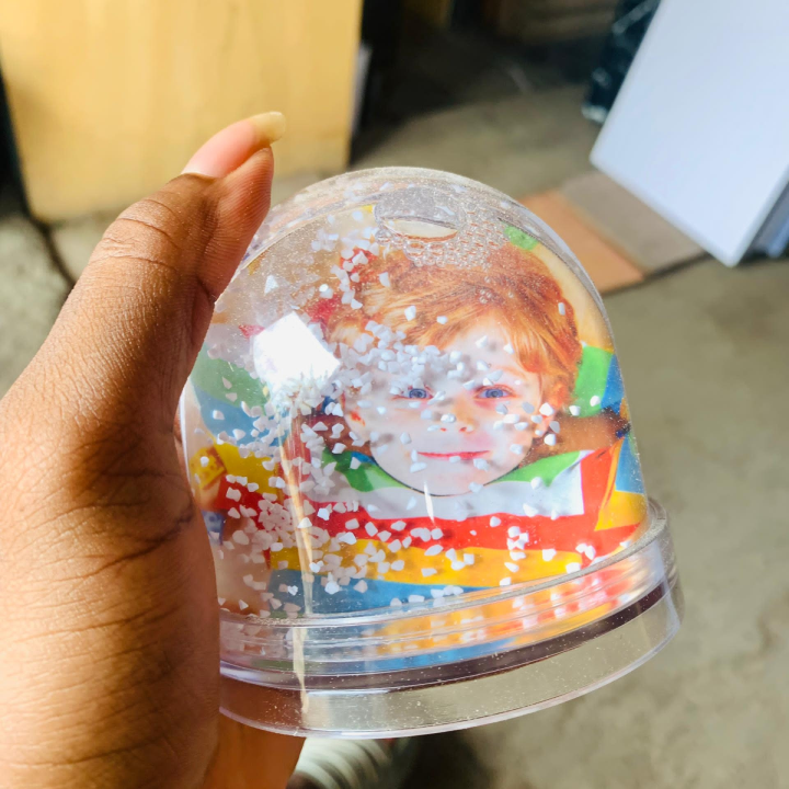 Water glass frame