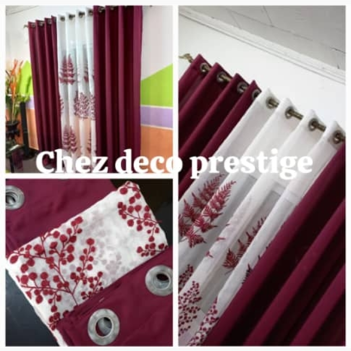 ensemble de trois rideaux